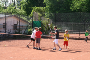 2014 - Tenniskurs med Sondre. Riktig grep er viktig!