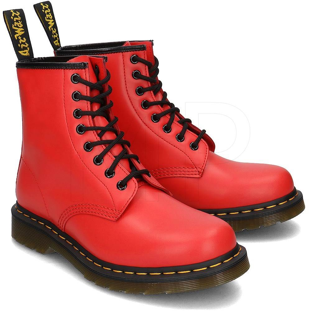 Красные ботинки. Dr Martens 1460 ботинки женские. Берцы доктор Мартинс. Красные ботинки Dr Martens. Dr Martens берцы.