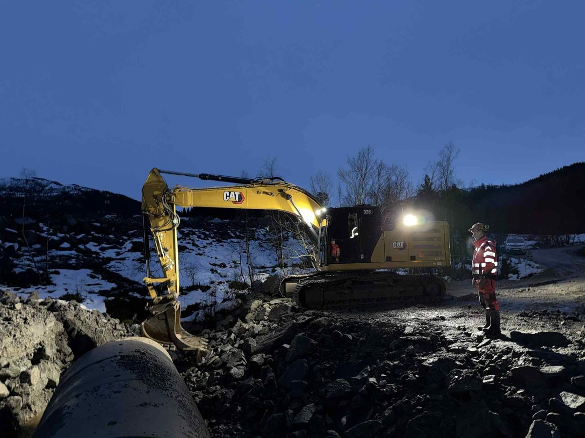 VA-anlegg ? legging av rør med gravemaskin