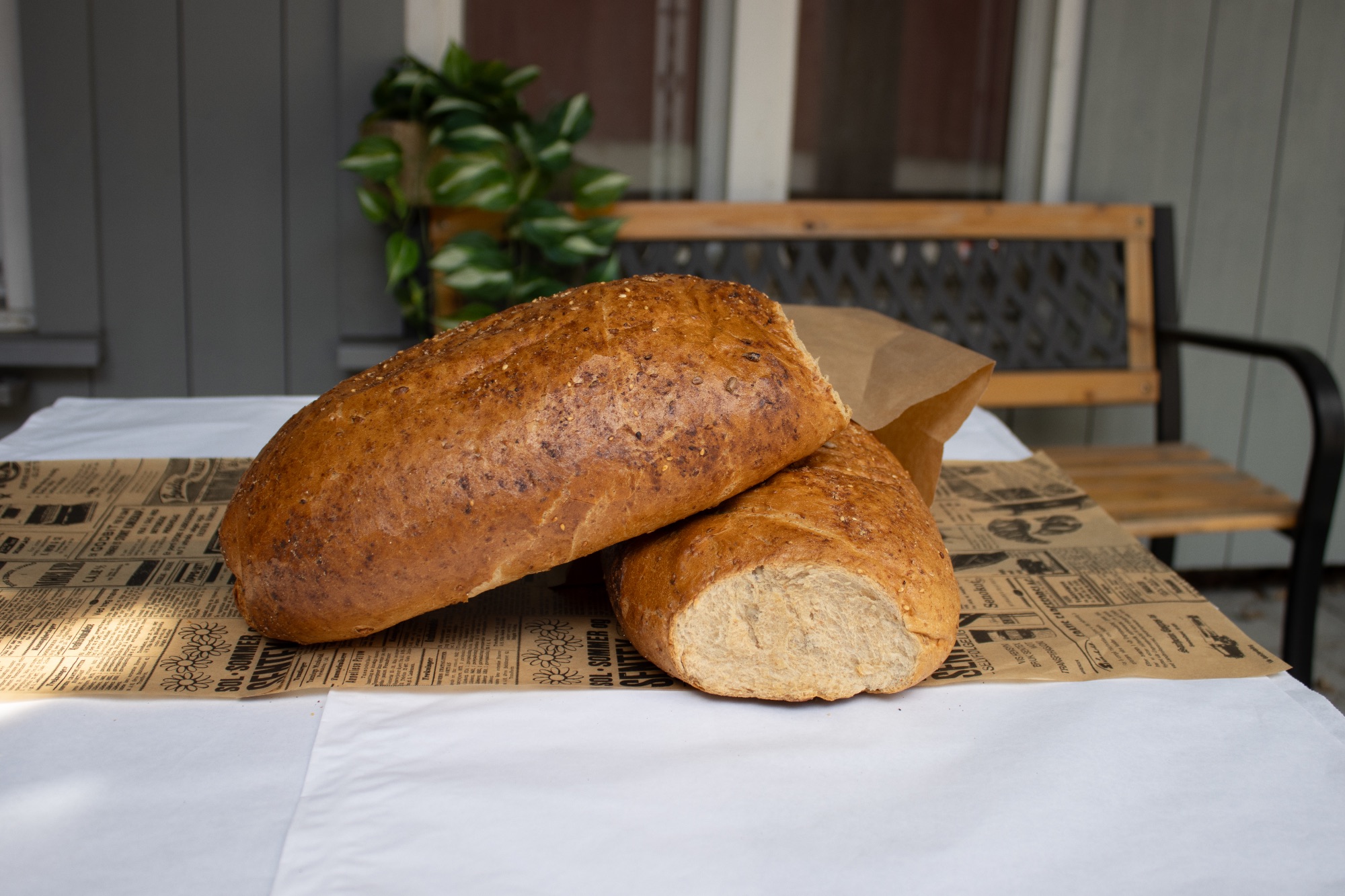 Ferske håndbakte brød fra Granum Bakeri