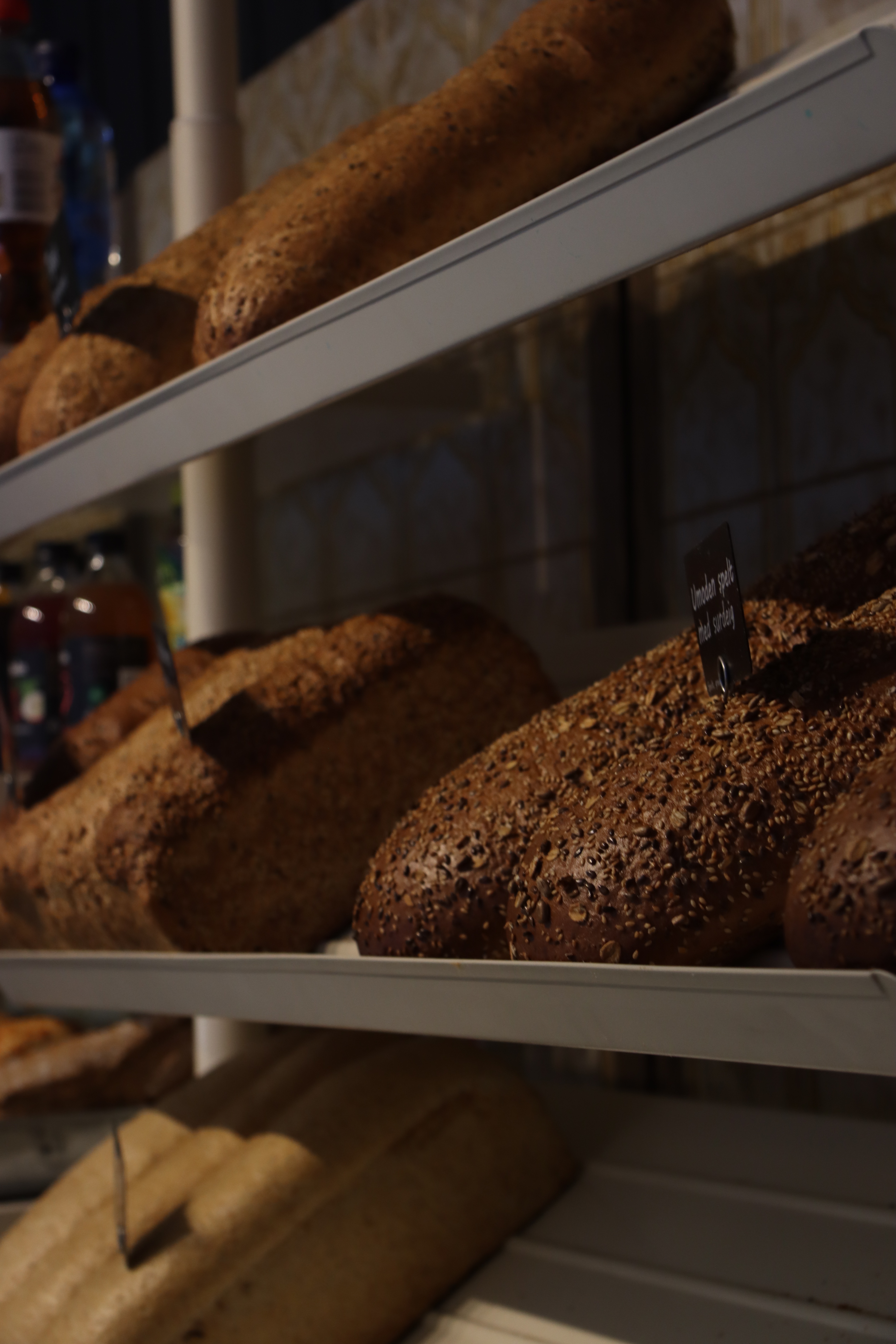 Grovbrød fra Granum Bakeri — bakt dagen før, like gode i dag