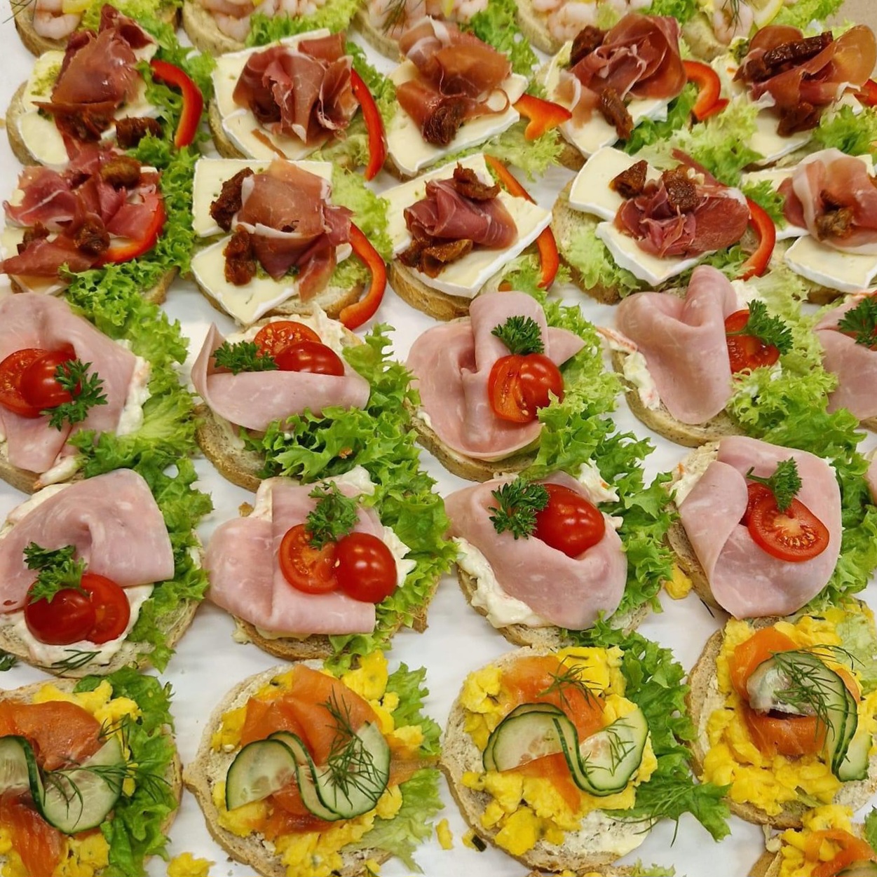 Cateringfat fra Granum Bakeri