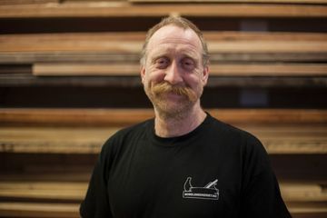 Arne Skjellestad – møbelsnekker og opplæringsansvarlig