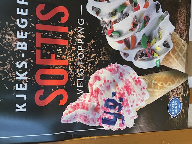 Softis kjeks-beger – velg topping, sprø kjeks-beger med soft-is