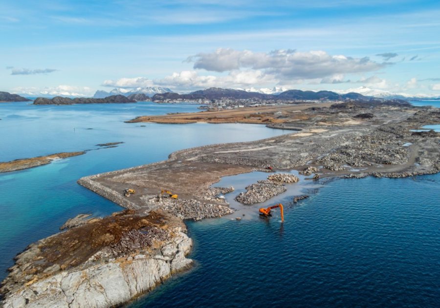 Anleggsarbeid i strandsonen ved Nye Bodø lufthavn