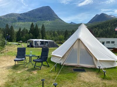 Glamping telt med utsikt mot Gudbrandsjuvet