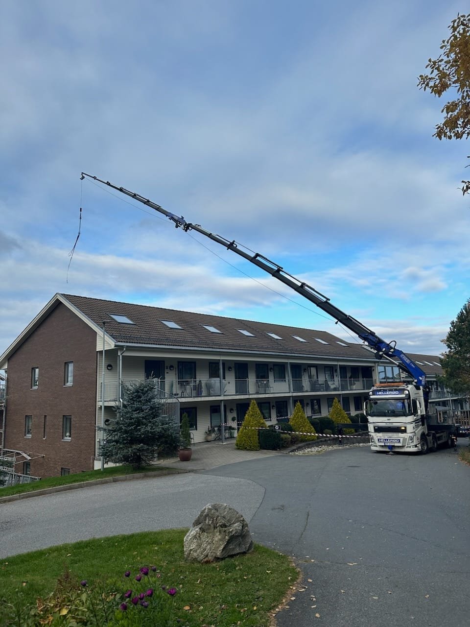 Kranbiltransport – Hellerød Transport