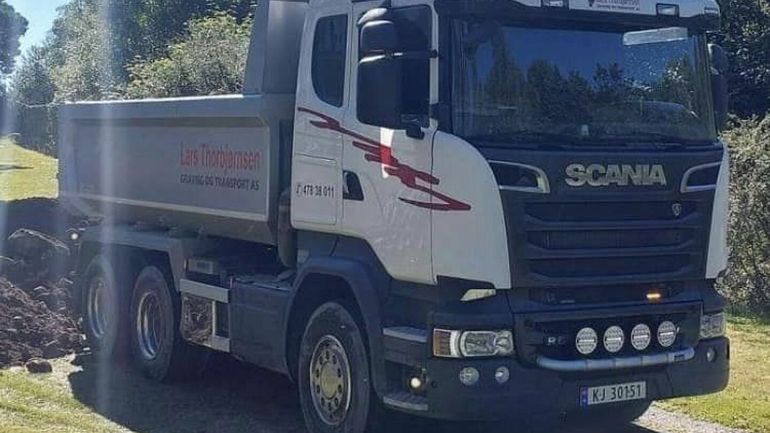Lastebil fra Lars Thorbjørnsen Graving og Transport