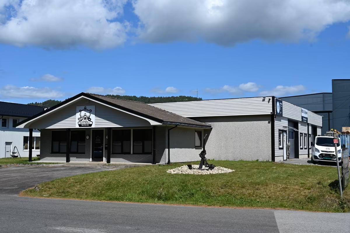 Kvavik base og butikk – ROV og Dykker Service AS, Lyngdal