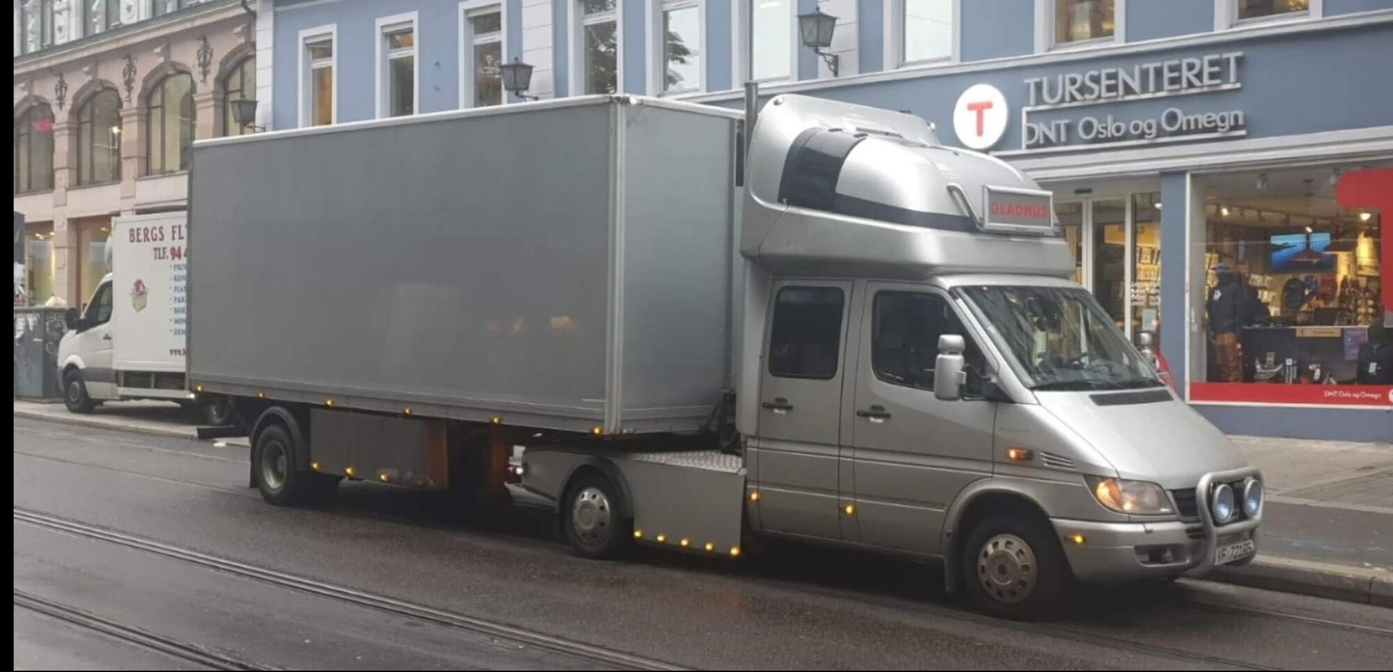 Gladhus AS – transport og tjenester i Hallingdal