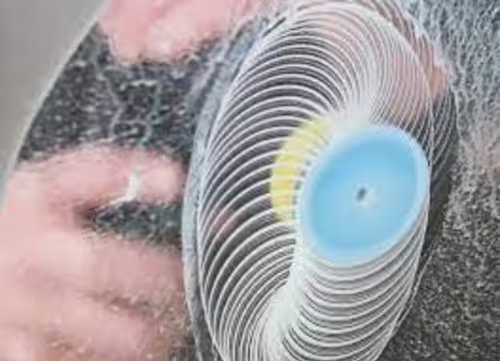 GlasWeld-tekniker sliper glass