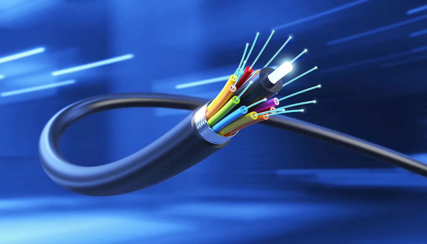 Fiberoptisk kabel – Sitecontrol AS installerer fiber og nettverksinfrastruktur
