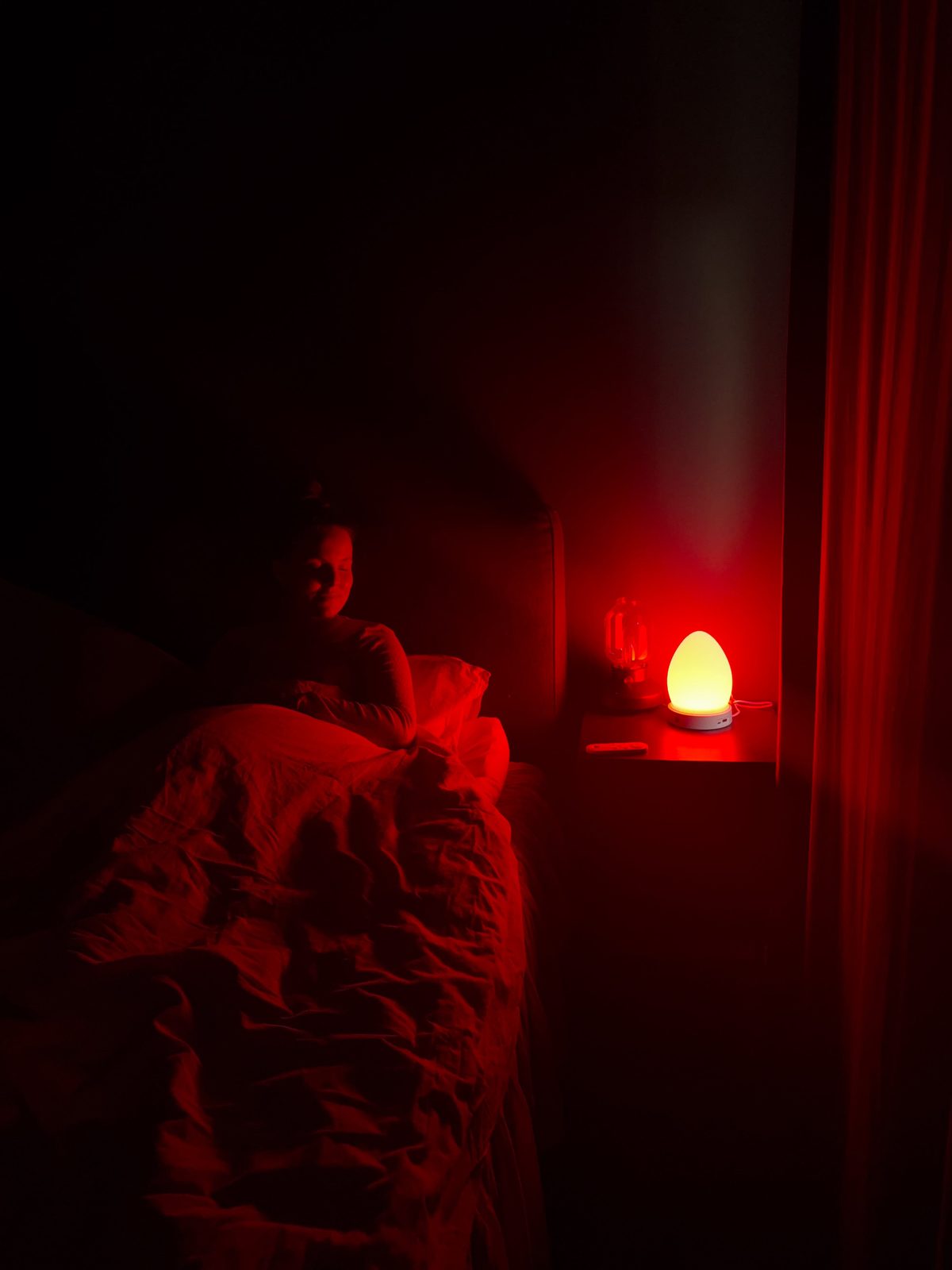 Redly Care Lampen på nattbordet