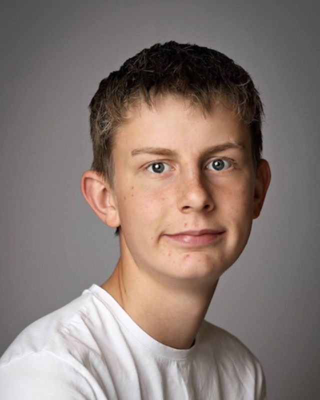Aron Holst-Larsen