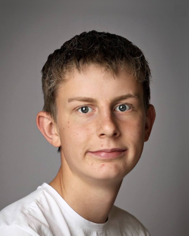 Aron Holst-Larsen