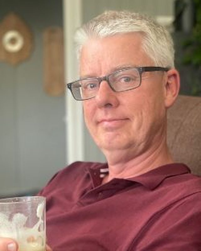 Erling Holst-Larsen
