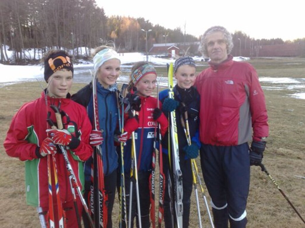 Familien Fremstad tester skiene!