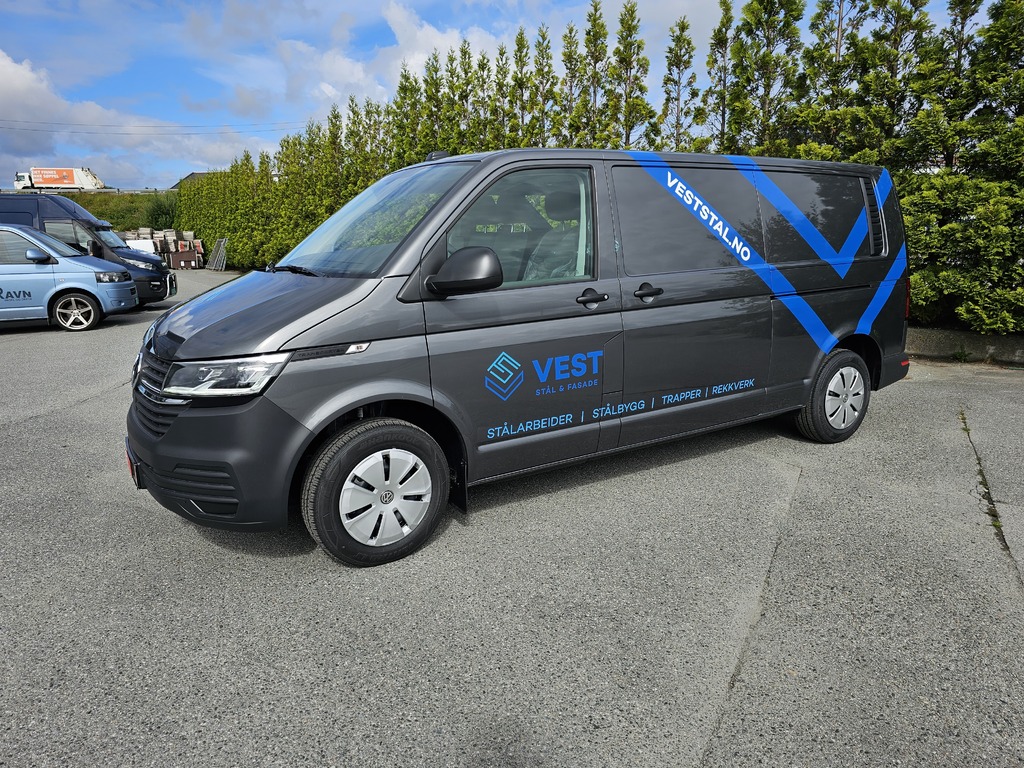 Vest Stål & Fasade // Volkswagen Transporter 07.23