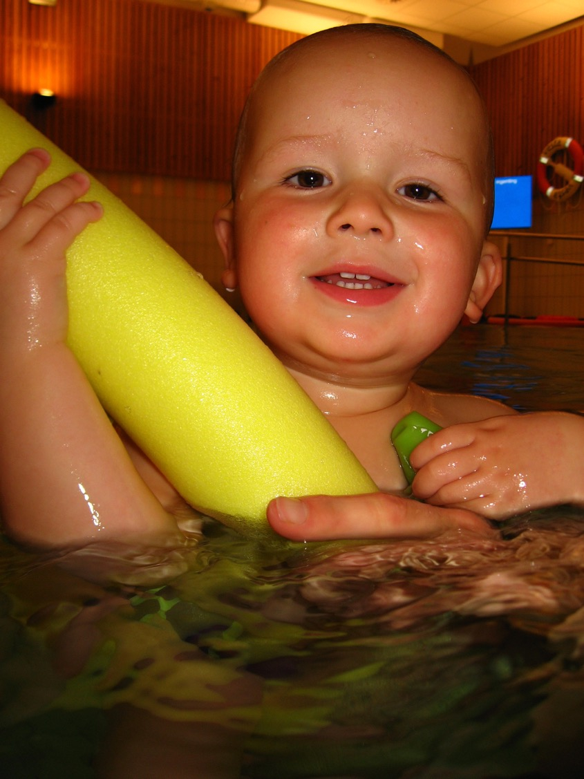 Babies benefit from early water lessons
