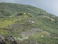 Prosjekt Åkneset, Sommer/Høst 2006: Bilde av boreplassen fra fjellhylle over