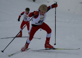 Trening sort og jentegruppe