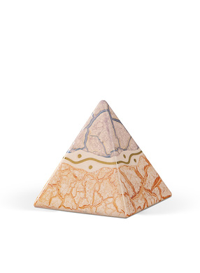 92 Keramisk pyramide, kremfarget, gullornament S
