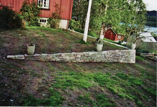 Støttemur Rissa – detalj skifermuring