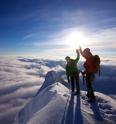 Firmaaktivitet i vinterfjellet ved Austabotntind
