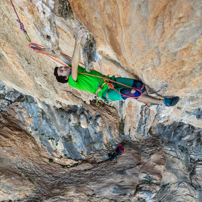 Fra inne til ute – kurs for klatrere som vil ta steget fra klatrevegg til utendørsklatring