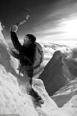 Philip Toney på bre i høyfjellet