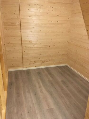 Oppvarmet lager med jevn temperatur – ca. 10 grader celsius