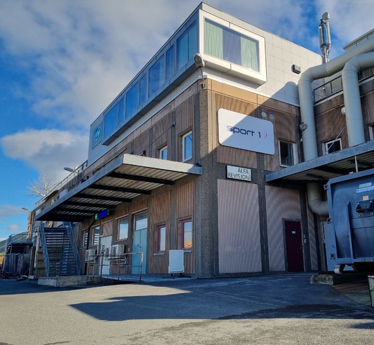 Inngang Alfa Revisjon AS – Amfi Pyramiden