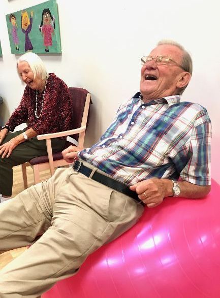 privat omsorg for eldre økt livskvalitet trening og aktivitet