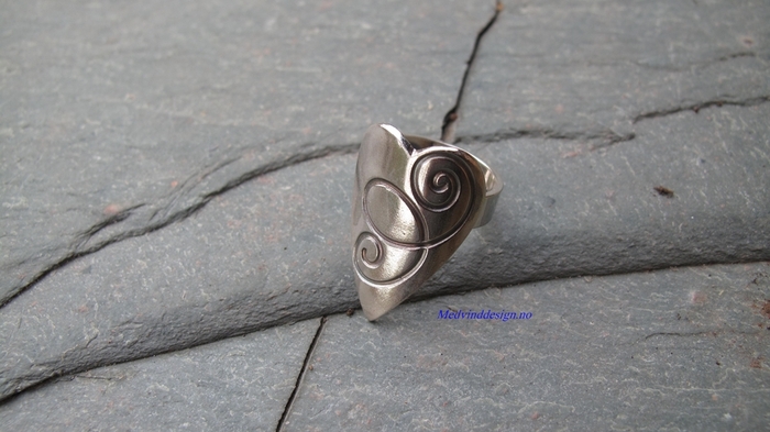 Medvind sølv 198937