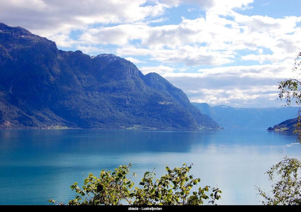 Lusterfjorden. Utskt mot Tallsete og Bergheim