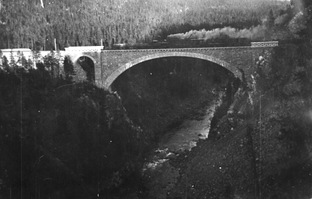 REF-0172  Ulsberg Rennebu Orkla jernbanebru
Orkla jernbanebru, bildet tatt frå tunnelsida