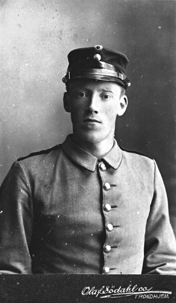 REF-0323 ca 1908.
Anleggsarbeidar Arnt Toset (Løften).