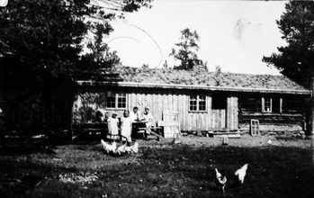 REF-0035 Ola Røkkes hytte ved Minilla, Nerskogen. 1938.
(Hytta brann ca 1950)