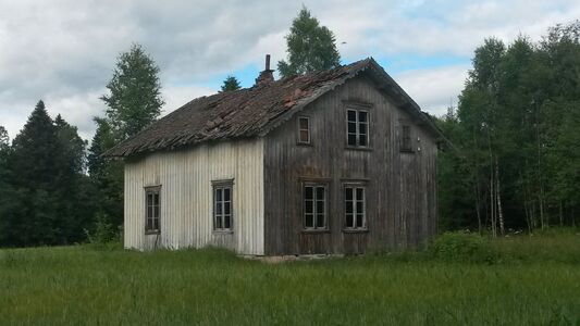 Tid for oppussing?
Er det tid for oppussing? Trenger du hjelp til valg av materialer og farger ? La oss utføre jobben og vi hjelper deg med valget av dette.