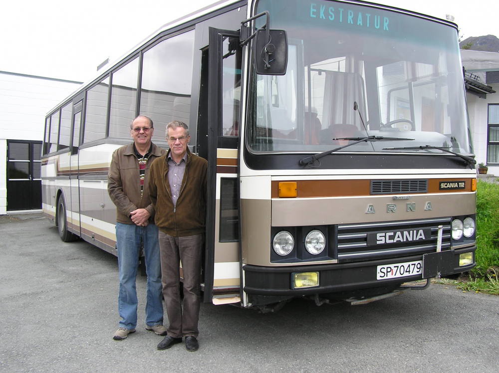 Kirkebussen 125064