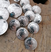 616 Myntknapp i sølv Medium