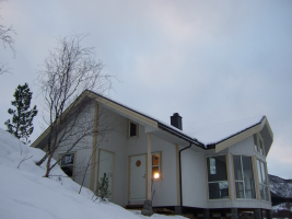 Arkitekttegnet bolig oppført på Kjelling 2011