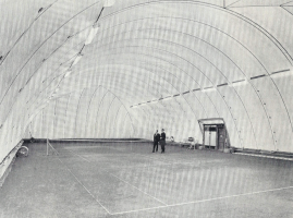 8.10.1966: Tåsen Idrettslag åpner Norges første plasthall for tennis!