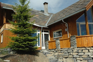 Nybygg - bolig Hamar, med sterk vekt på økologisk forsvarlige byggemetoder/materialer.