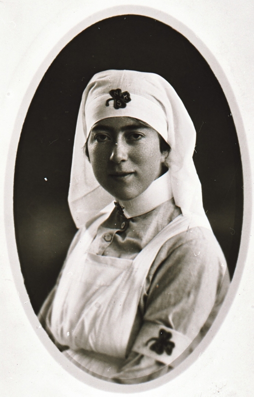 REF-0476 1920-talet. Randi Torgersdatter Bakk (styrarinne på Rennebu Gammelheim, f. 1879 d. 1957).