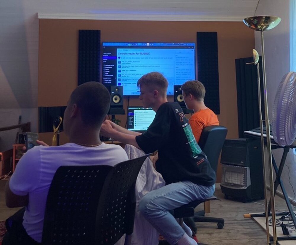 Musikkrom opp-pussing 235984