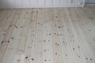 Enebolig Lillehammer: Gulvsliping og lut / lakkering av furugulv
