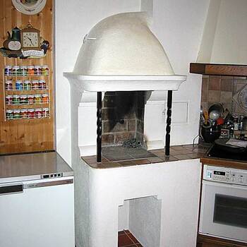 23 - Gruepeis på kjøkken,(brettskuret)