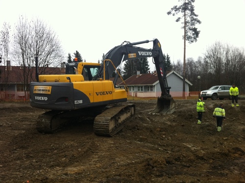 Graving av tomter 102086