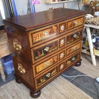 Dragkiste med intarsiadekor, Johan Katzenberger ca. 1740